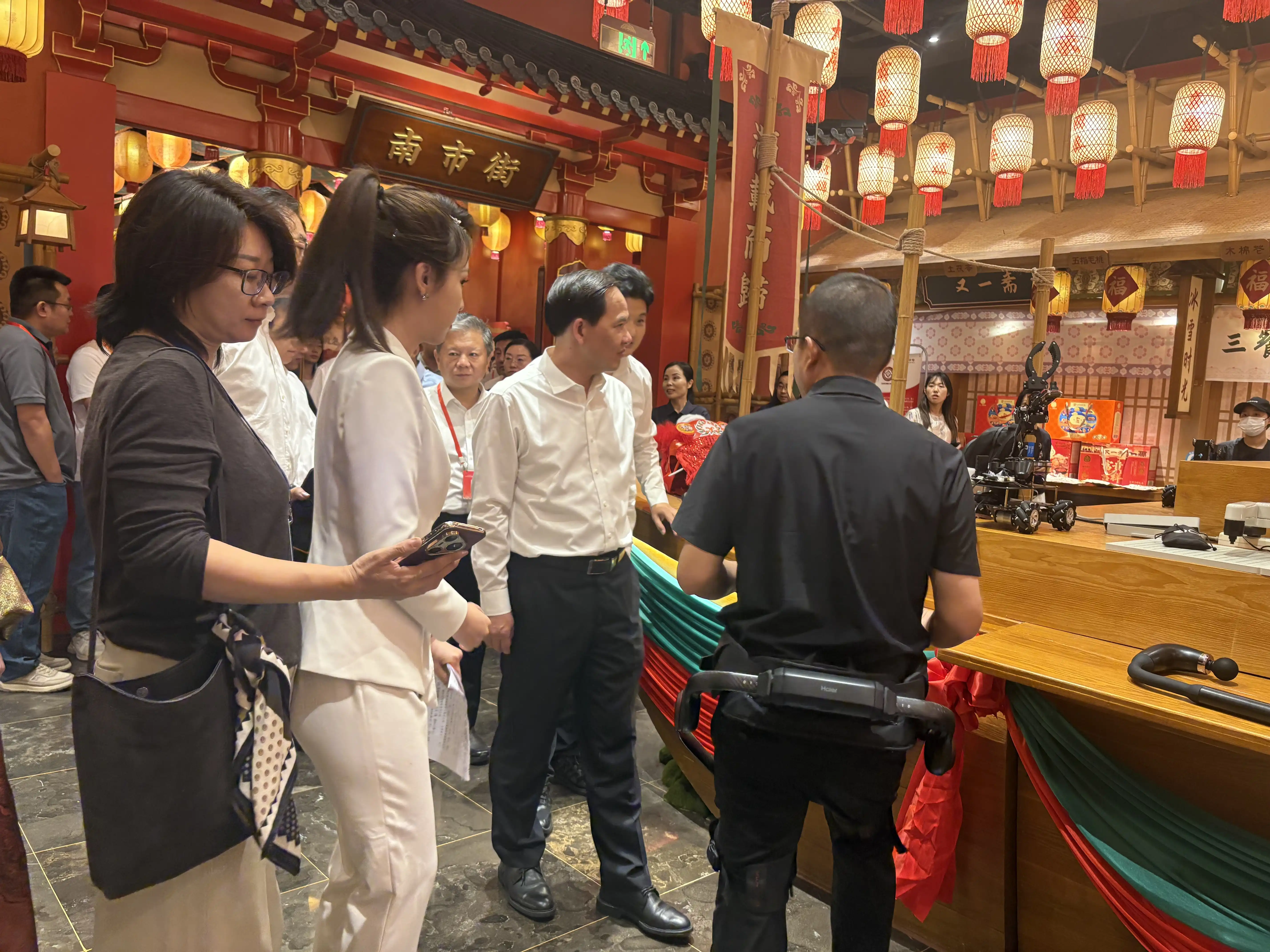 山东省副省长温暖视察现场.JPG.jpg